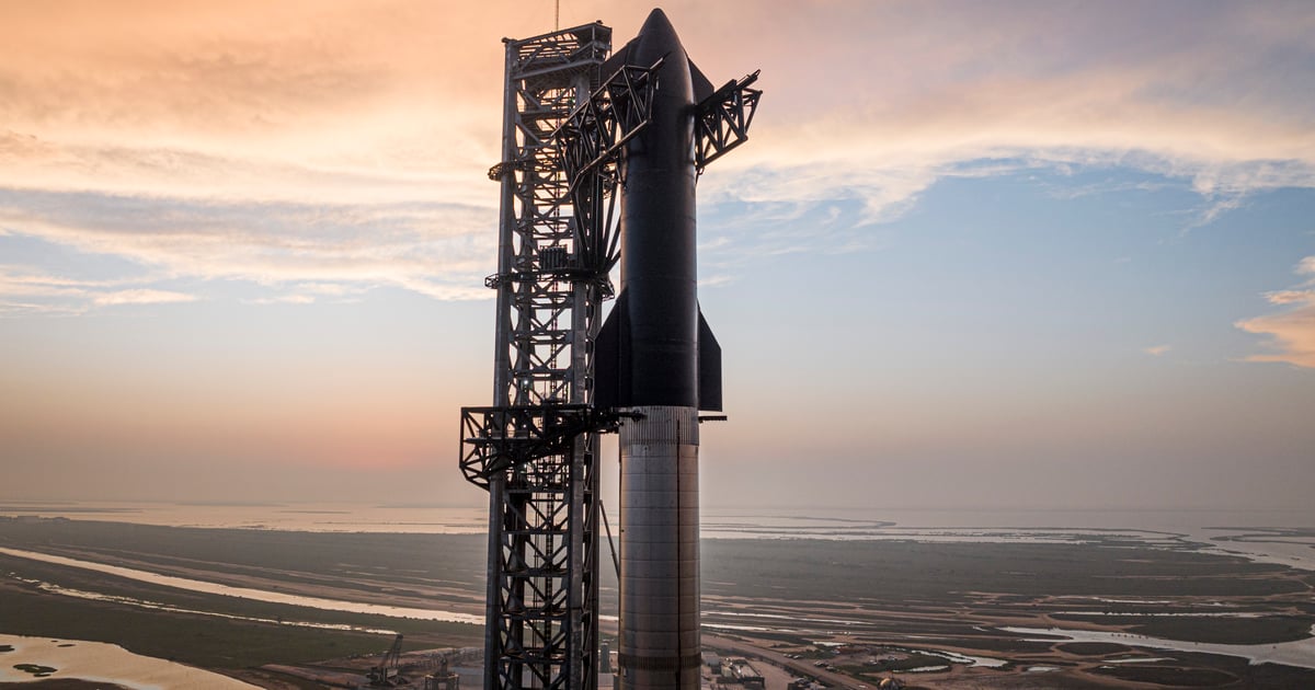 SpaceX tees up Starship tower catch attempt as Starlink adds subs