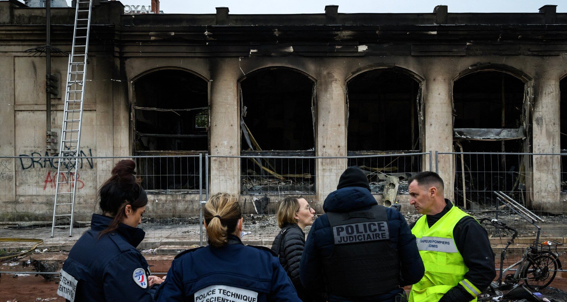 France announces curfews in aftermath of violent protests | Protests News