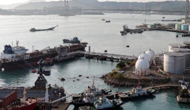 Oil price surge fuels Iran hardliners’ case against US deal