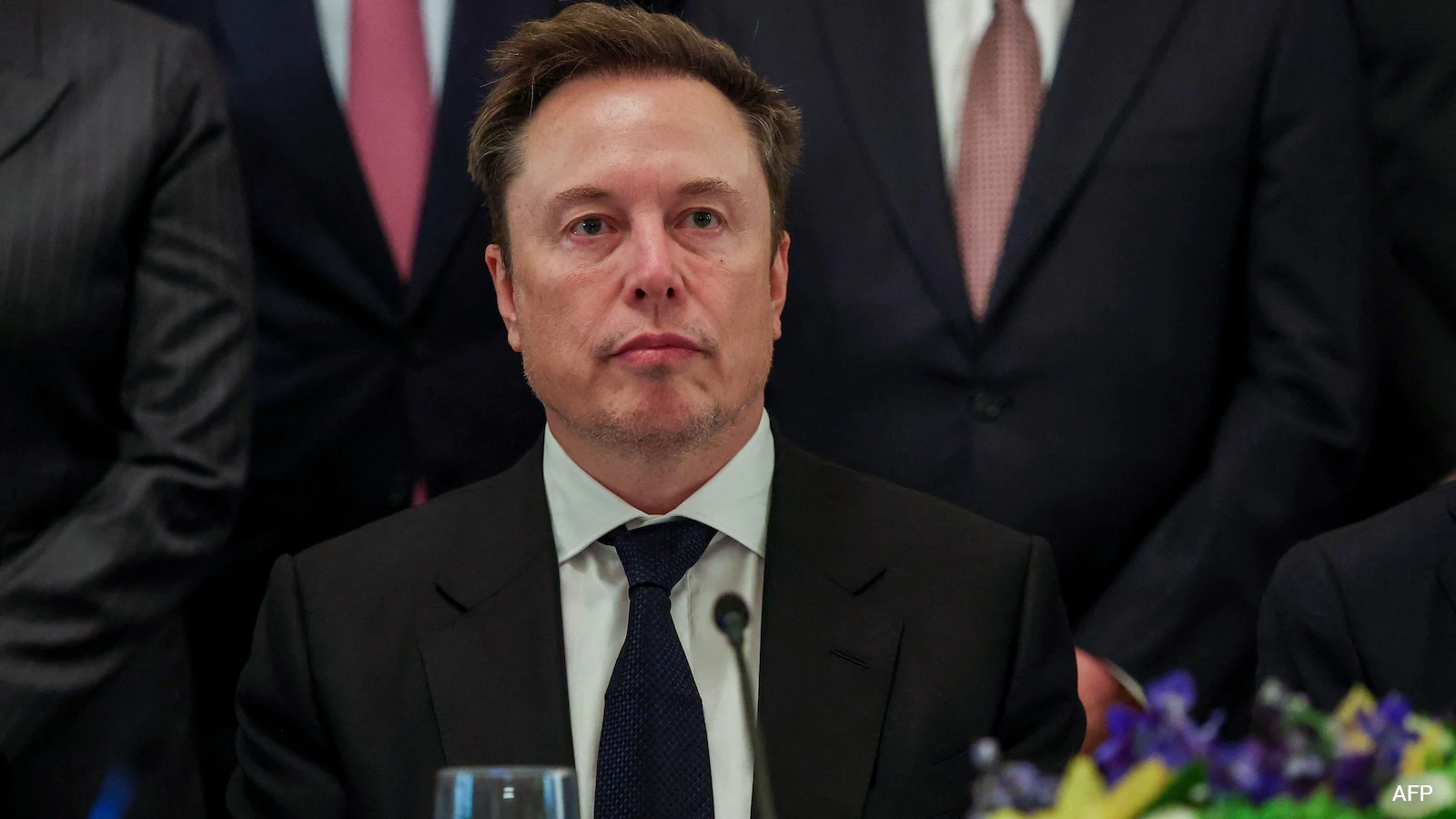 Elon Musk Accuses Mukesh Ambani's Online Supporters Of Absurd Hypocrisy, Ridiculous Arguments Amid Starlink-Reliance Row