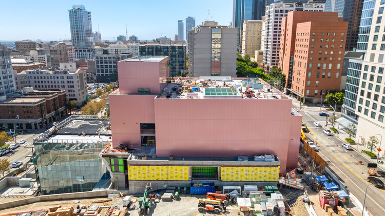 Frank Gehry’s New Colburn School Concert Hall to Open on September 25, 2027 - Image 1 of 19
