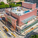 Colburn’s new Frank Gehry-designed building in Downtown Los Angeles under construction. Courtesy of Colburn. Image © Captis Lucem Photography Frank Gehry’s New Colburn School Concert Hall to Open on September 25, 2027 - Image 3 of 19