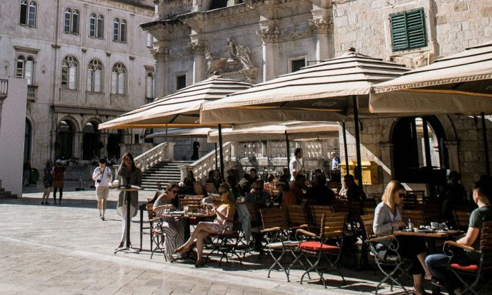 Croatians are getting wealthier, but also more indebted