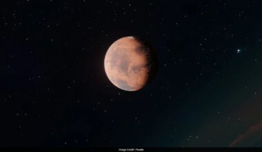 Scientists Find Mars's Oddest Cloud Forms Through Unusual Ice-Building Process