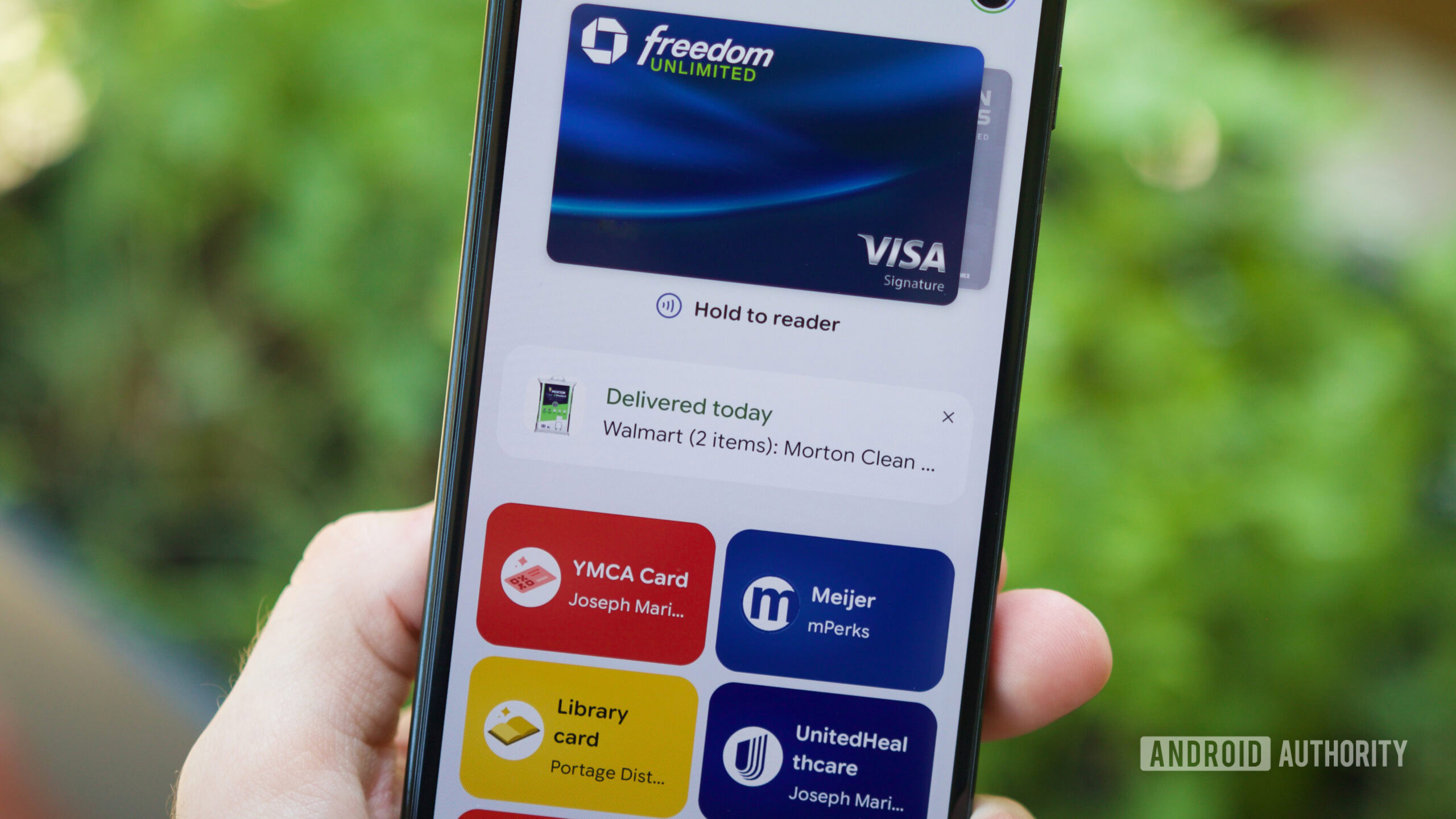 Order tracking pop-up on the Google Wallet app.