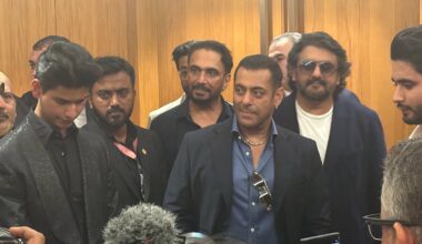 Salman Khan makes fleeting appearance at Beautyworld Dubai