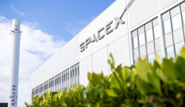 Musk Says SpaceX Closed $40 Billion Debt Deal, Blasts Neoclouds