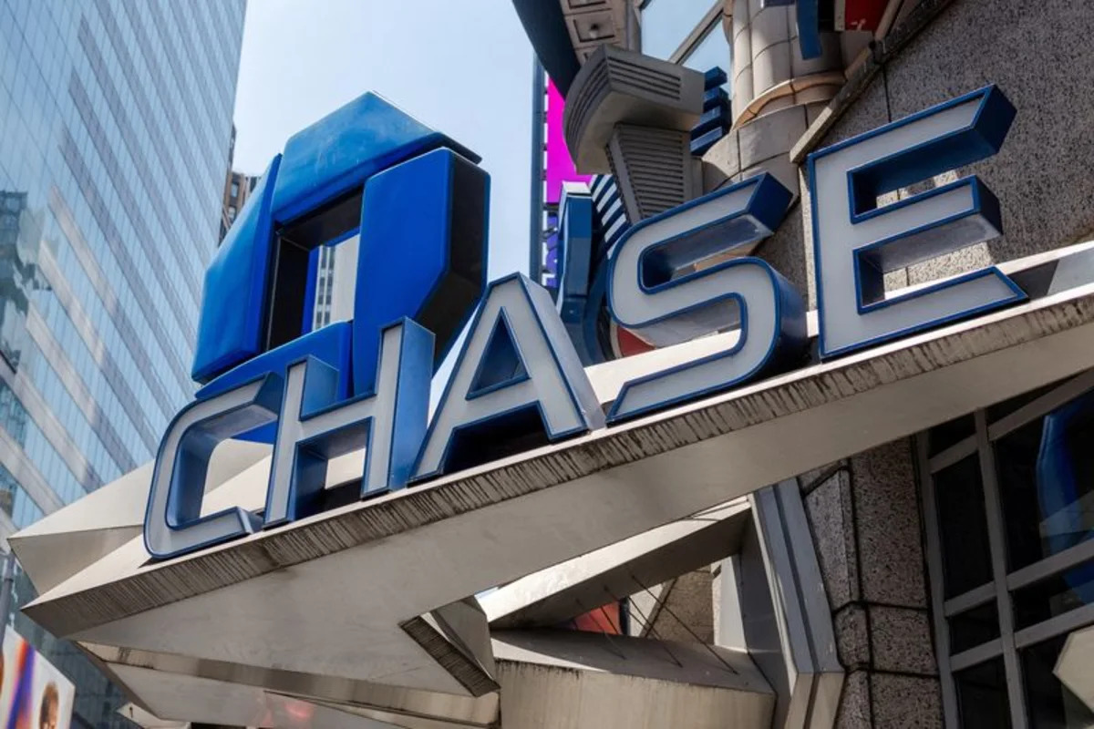 US banks post solid third-quarter loan growth, but face more competition for deposits