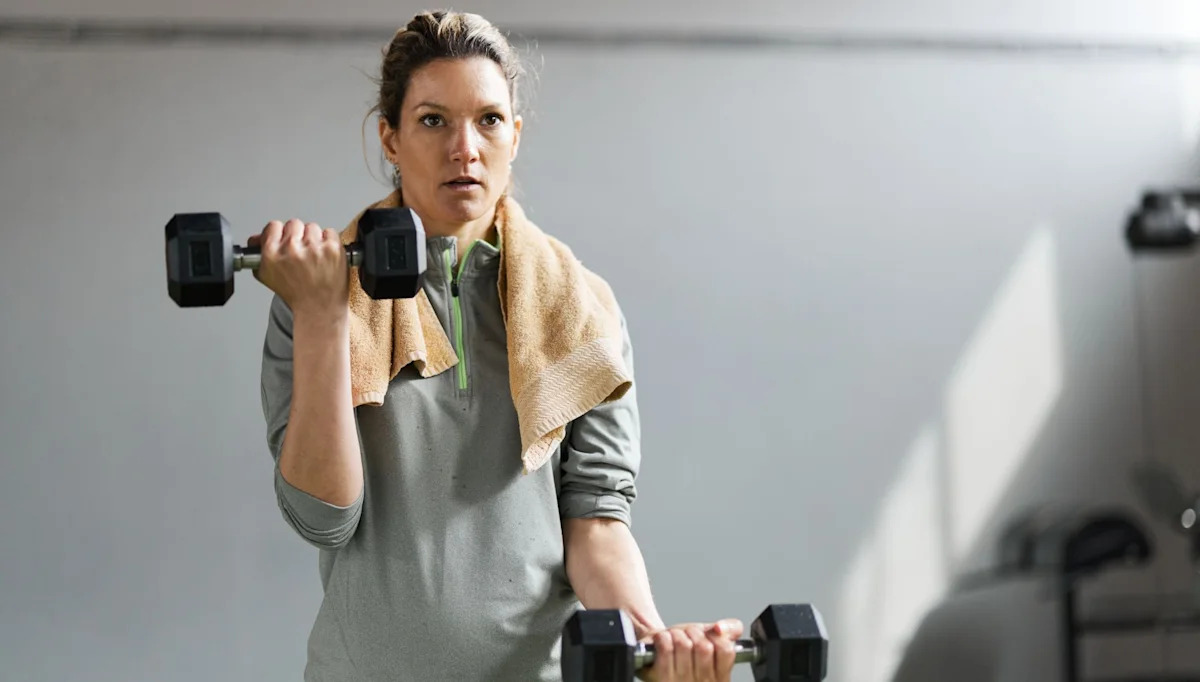 Sandra Bullock's trainer shares a 4-move dumbbell workout for sculpted arms