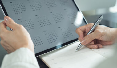 4 Desk Gadgets That Can Replace Your Notepad