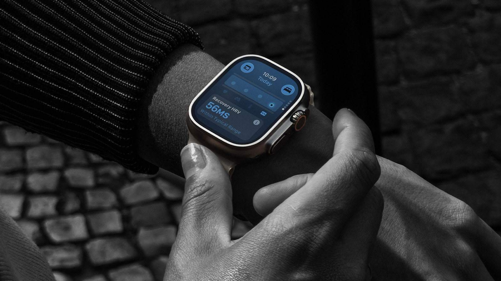 Which Android Smartwatch Is Equivalent To The Apple Watch Ultra 4?