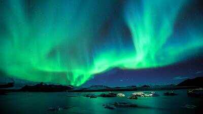 Northern lights may return to US and Canada tonight: Where and when to watch the October 8-9 aurora sky show as CME nears Earth and triggers possible G1-G2 geomagnetic storm