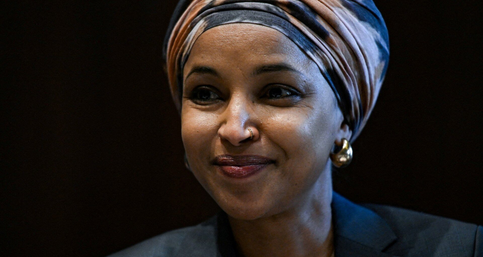 US agents search home of Ilhan Omar, Trump critic and Congress member | Politics News