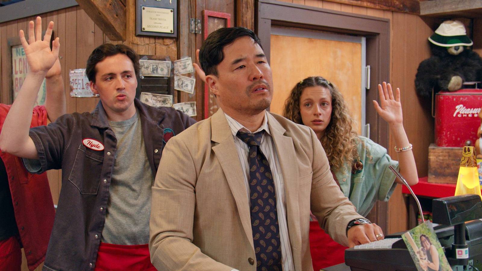 Netflix's New Format-Breaking 14-Episode Sitcom Is an Instant Streaming Hit
