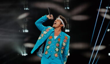 Bruno Mars is an anti-slop machine at SoFi Stadium