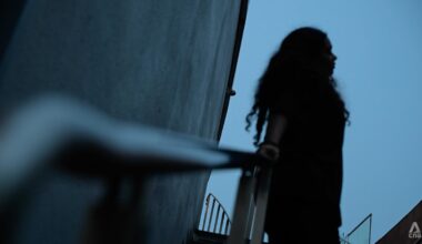 Should youths need parental consent to seek mental health support?