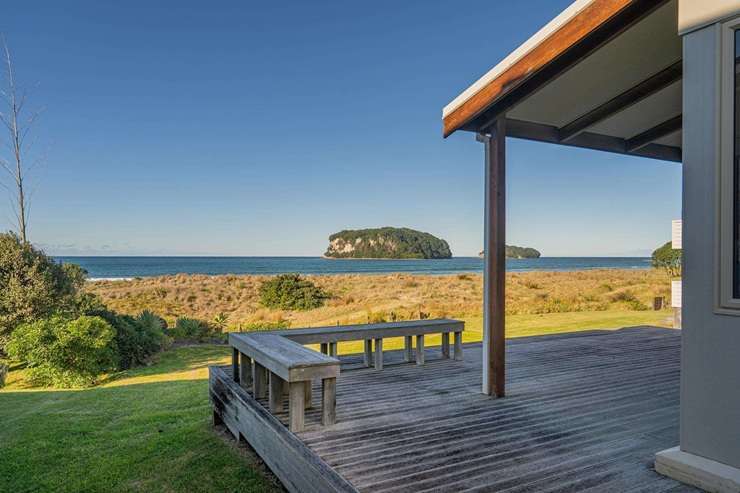 UK real estate star Phil Spencer is back on Kiwi screens with the second season of New Zealand's Best Homes With Phil Spencer. He kicked off the show in the Coromandel. Photo / TVNZ