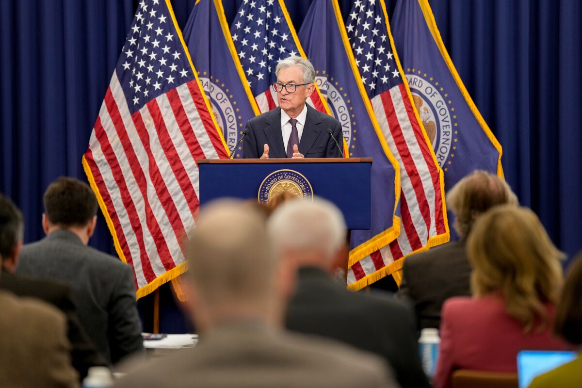 Powell Speech Today: Live News on Fed Economic Outlook, Rates