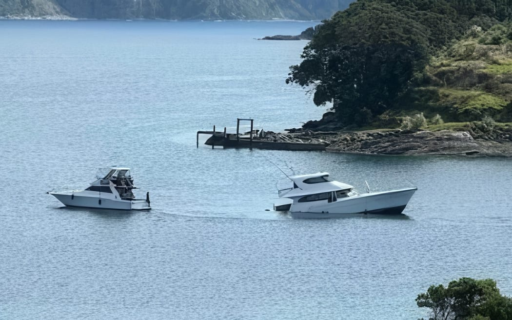 Luxury yacht sinks for second time