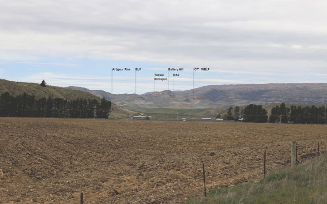 A visual simulation released by Santana Minerals showing what the mine would look like from Māori Point Road, Tarras.