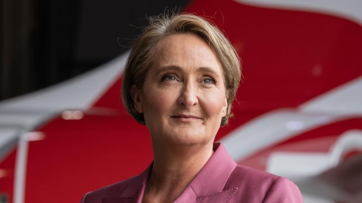 Qantas cyber attack: Chief executive punished with $278k pay cut