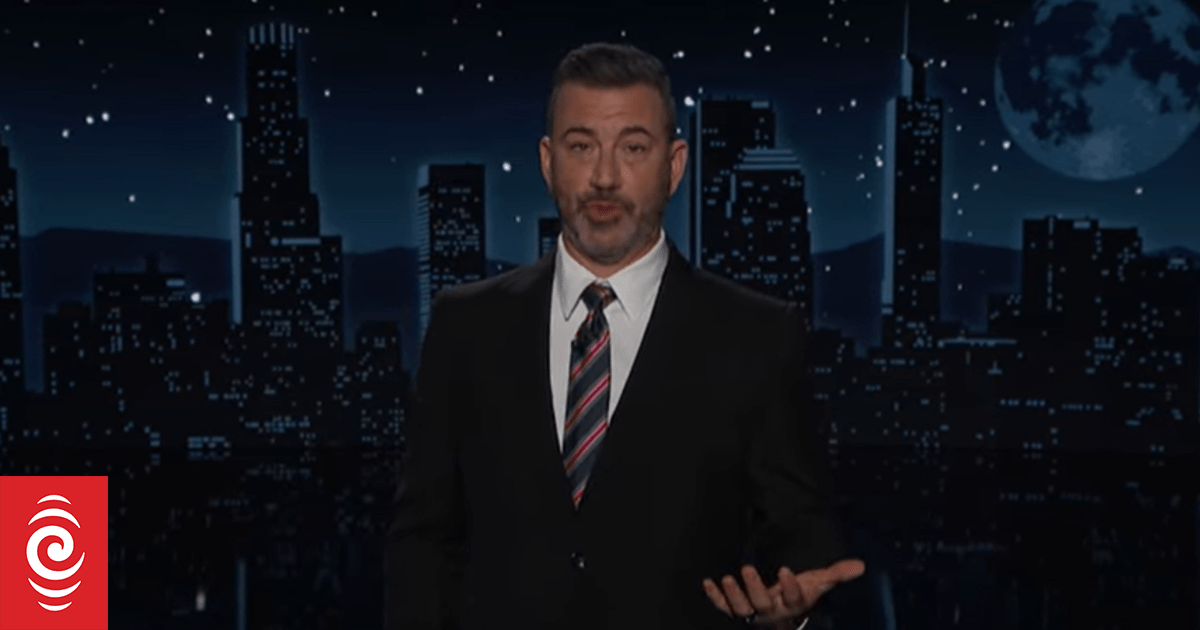 Jimmy Kimmel receives massive standing ovation during return taping