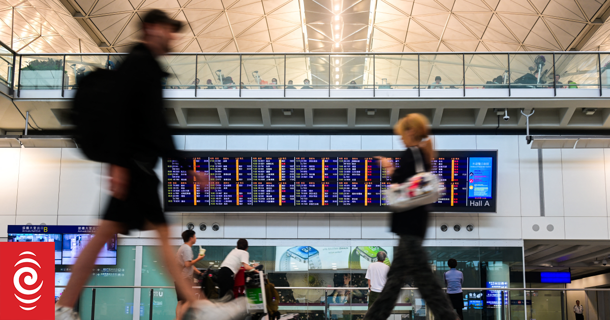 Hong Kong airport will shut for 36 hours as Typhoon Ragasa nears