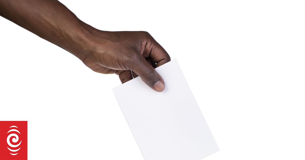 Auckland mayoral race attracts less than 10 percent of voters with two weeks left