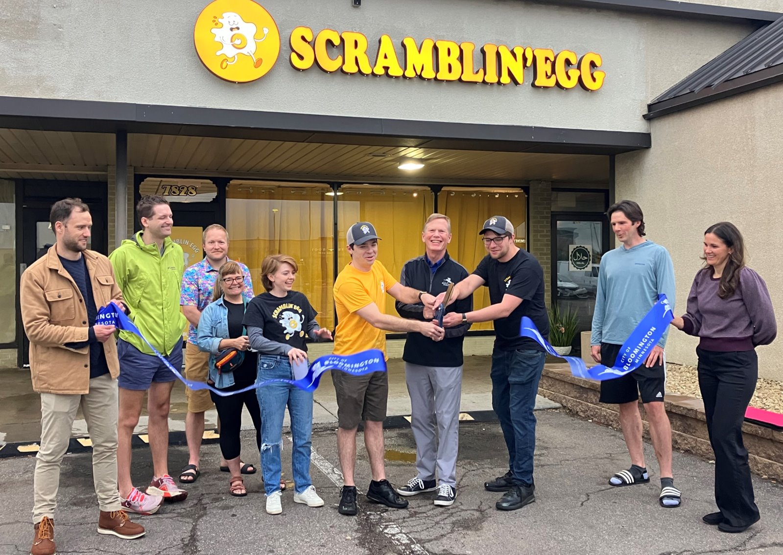 Scramblin' Egg's ribbon cutting