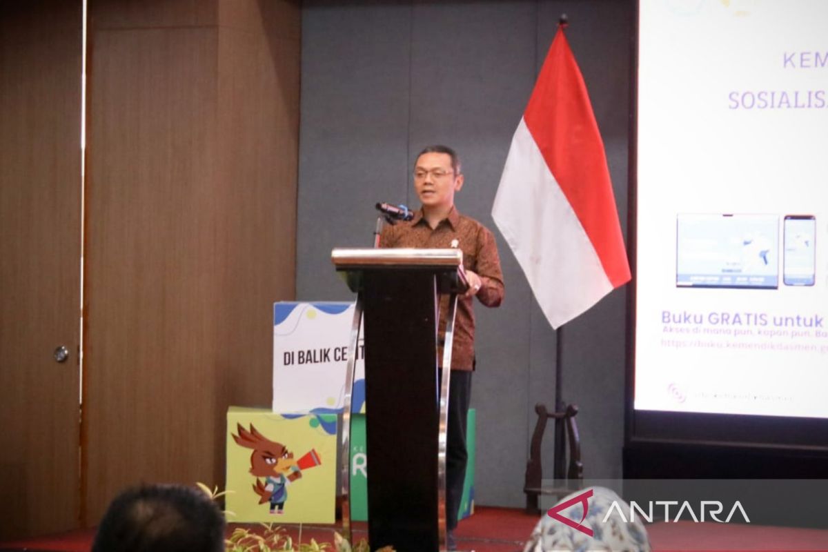 Let's inhibit reading habit in children since early age: Ministry