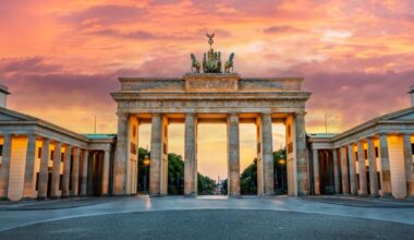 Germany September flash manufacturing PMI 48.5 vs 50.0 expected