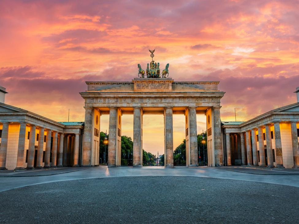 Germany September flash manufacturing PMI 48.5 vs 50.0 expected