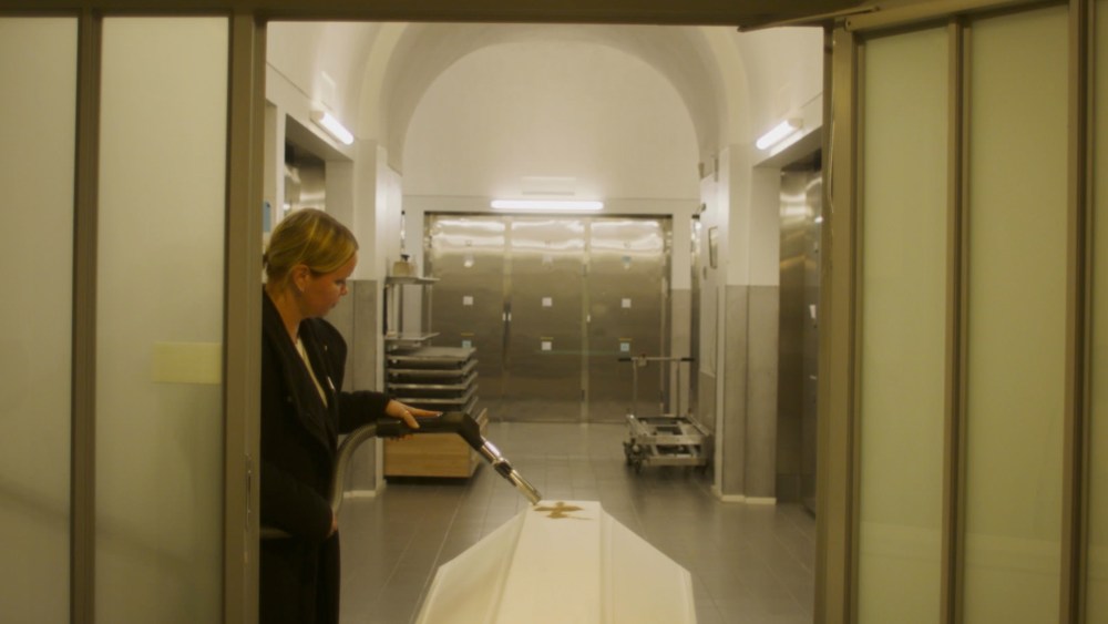 'Sense and Sensibility' Follows an Unconventional Mother-Daughter Duo