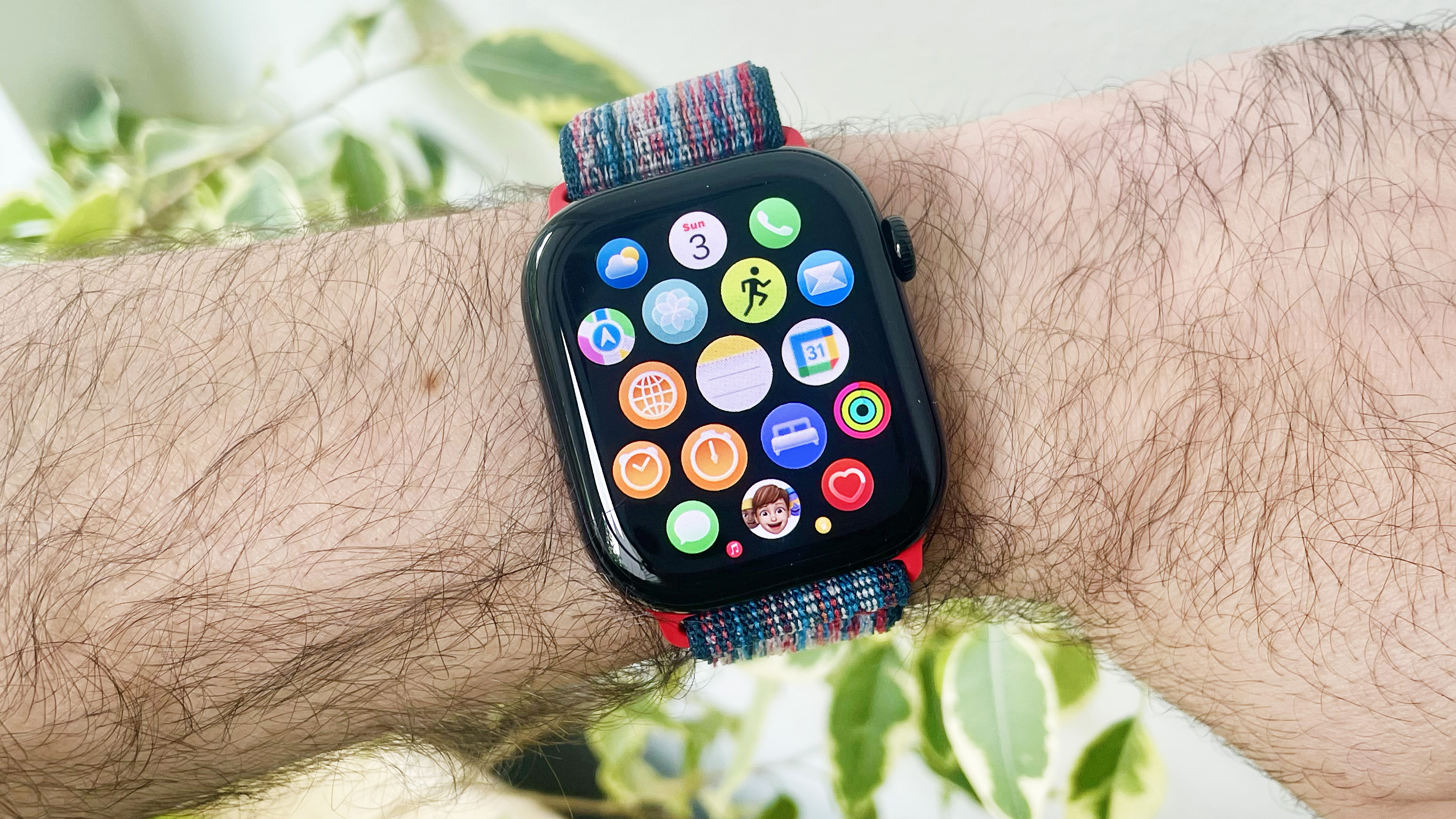 Apple Watch Series 10 close-up on a user's wrist showing the different options within the Apple Watch Notes app, launched with watchOS 26