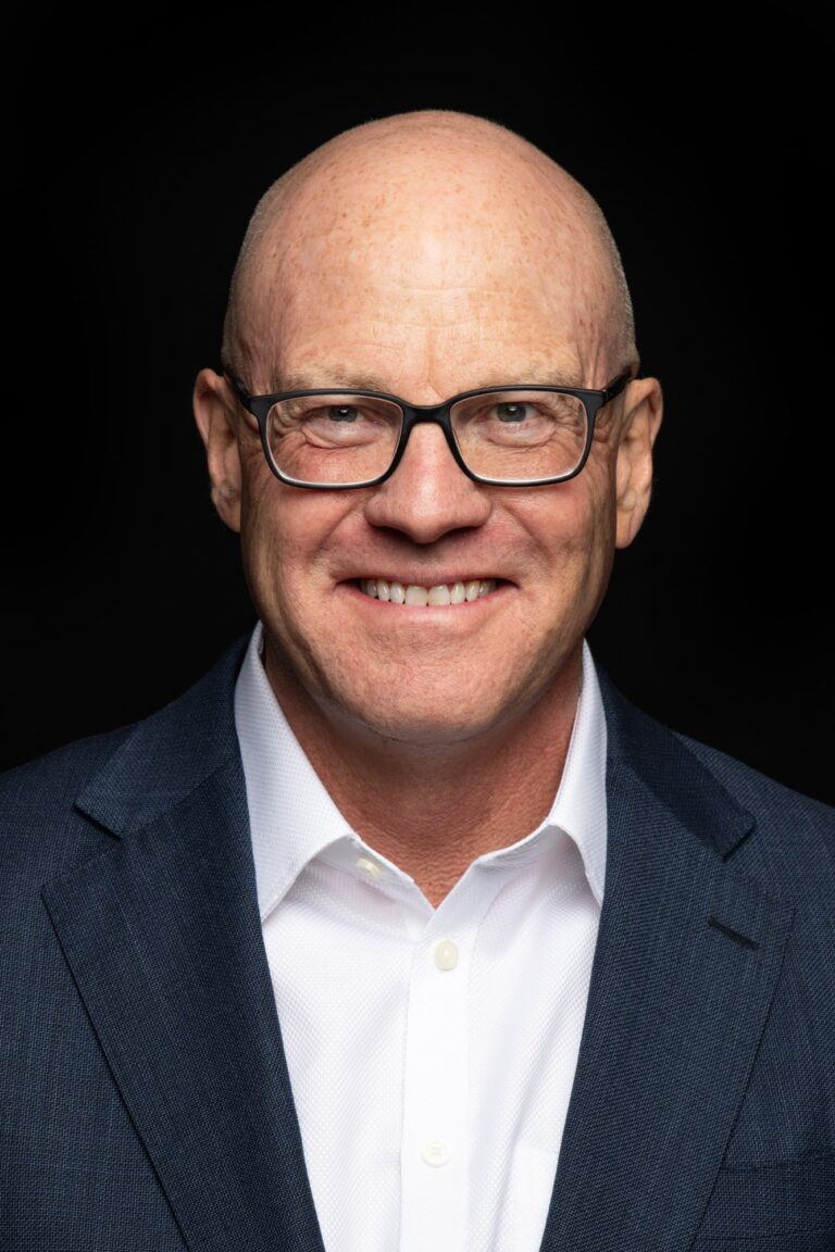 Dr. Sean Mackey treats patients with chronic pain