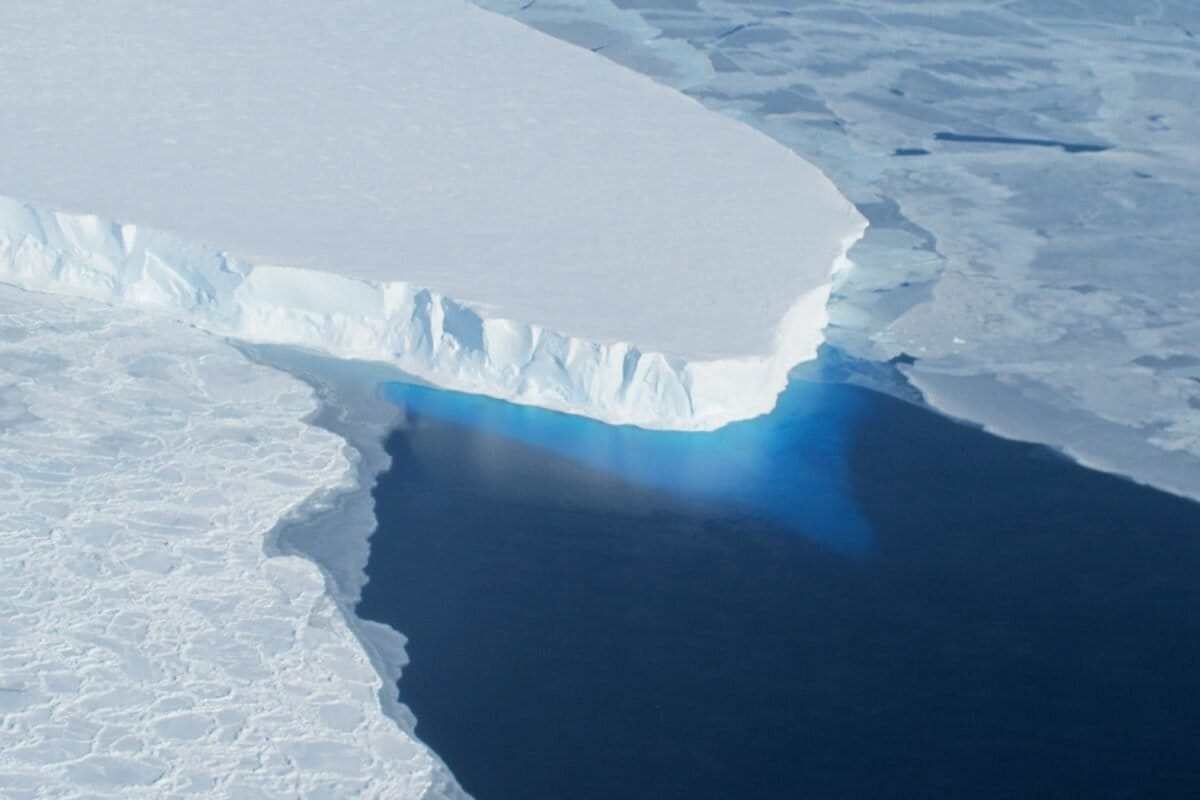 Scientists weigh giant sea curtain to shield ‘Doomsday Glacier’ from melting