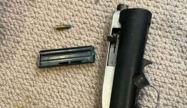 Loaded rifle, drugs found in search after Auckland traffic stop arrest