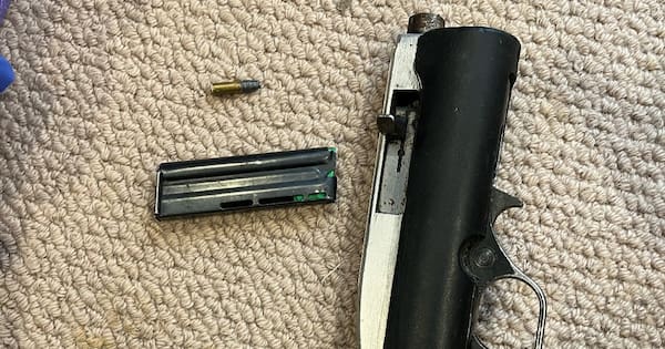 Loaded rifle, drugs found in search after Auckland traffic stop arrest