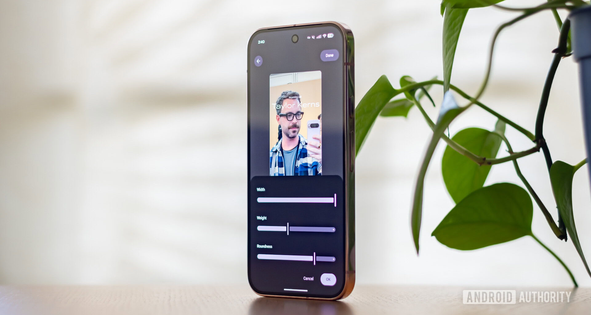 A Pixel 9 Pro showing Calling Card font customization options.