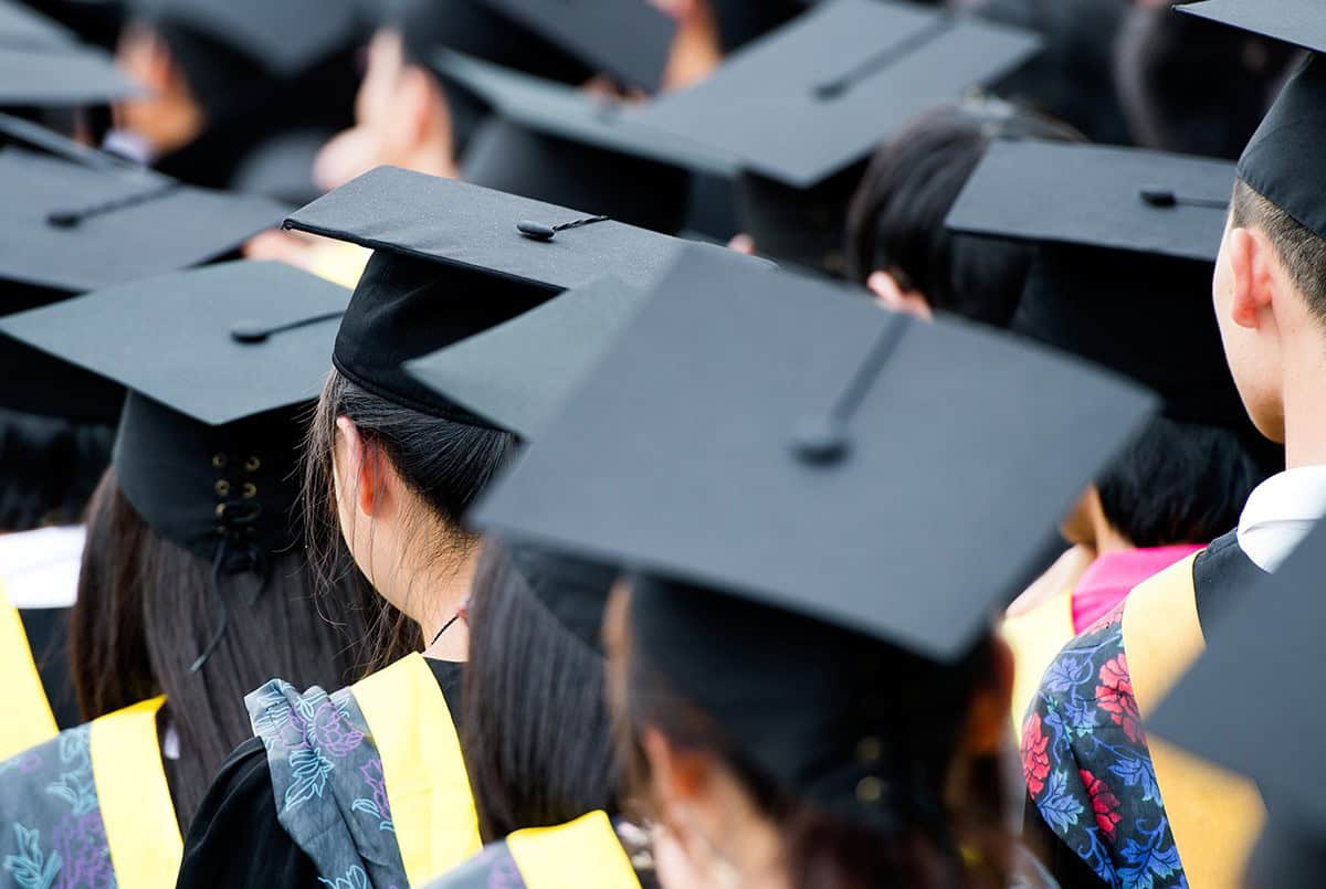 Quarter of UK physics departments face closure, finds IOP report – Physics World