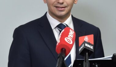 Govt accused of inaction on bed cuts at new hospital