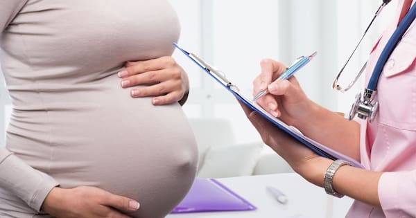 Paracetamol safe during pregnancy despite Trump claims