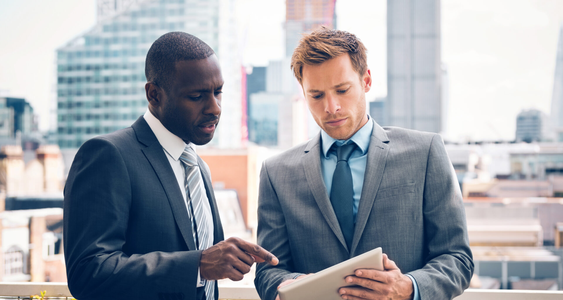 2 Quantum Computing Stocks Up Over 2,200% to Throw $200 At