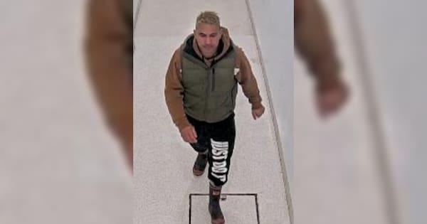 Police release CCTV after toilets set on fire at Westfield Manukau