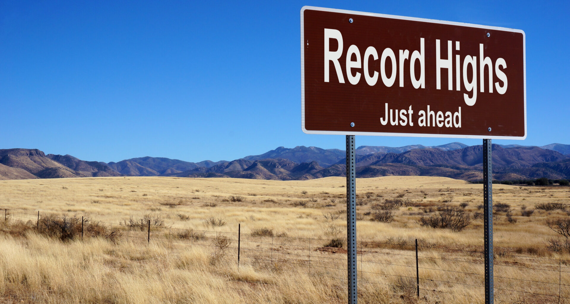 2 Hot Stocks From Completely Different Sectors That Look Wildly Overvalued