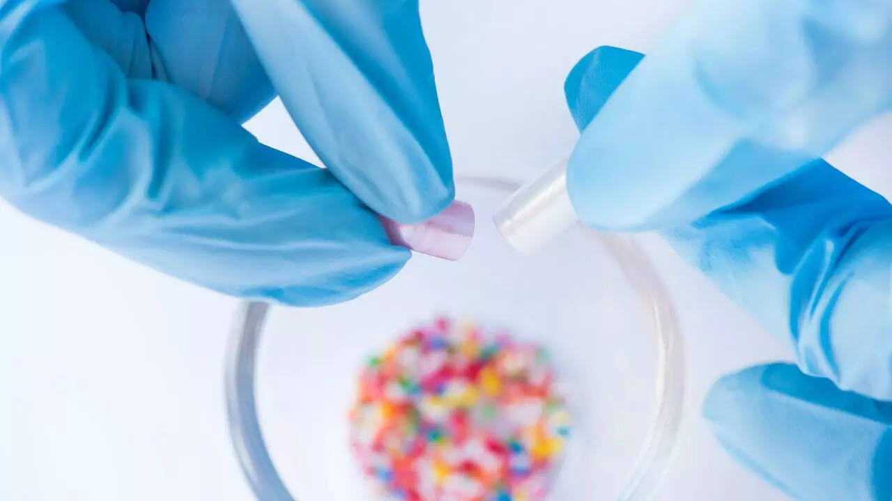 Risks of dividing pills: Overdose, ineffectiveness, and side effects