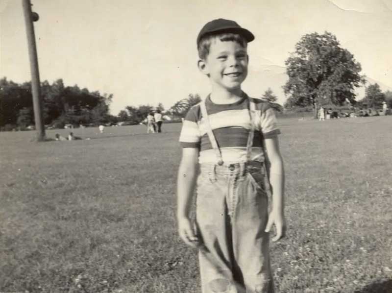 Black and white photo of young Stephen King.