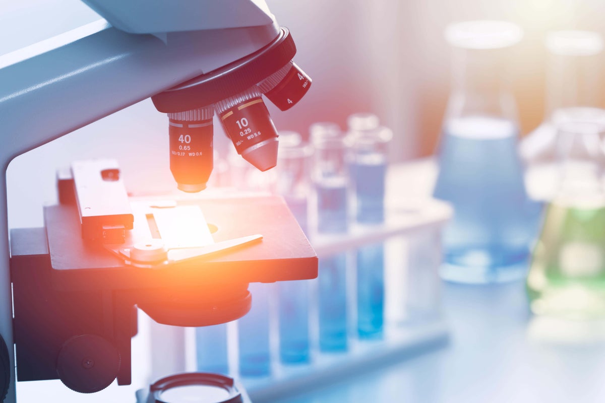 Thousands of women with breast cancer may benefit from genetic tests – study