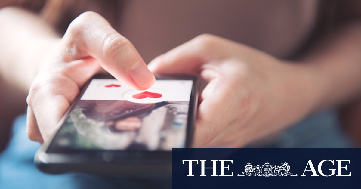 After the death of her sister, this author wrote a diatribe against social media