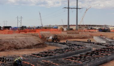 The incompatibility of AI and decarbonization